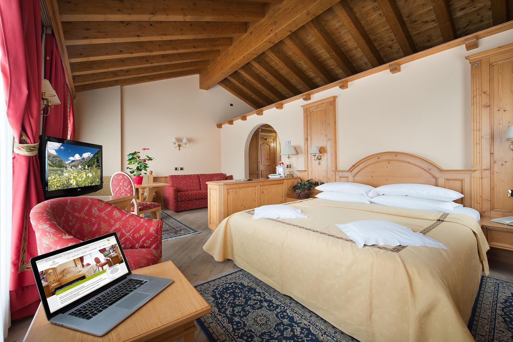 Hotel Valtellina Livigno Exterior photo