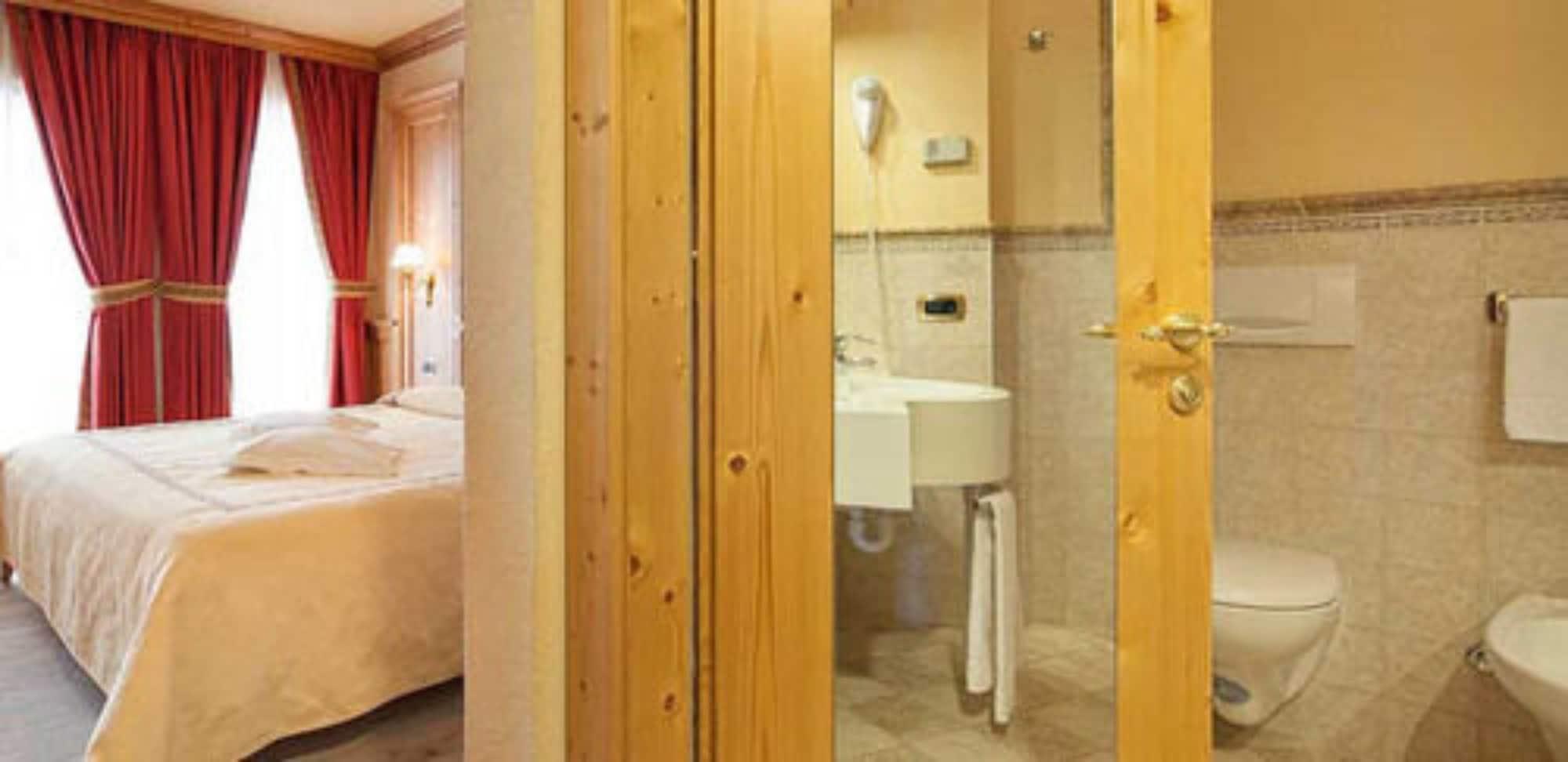 Hotel Valtellina Livigno Exterior photo